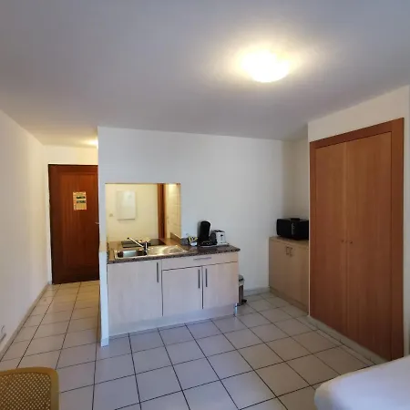 Aparthotel Saint Michel 3*