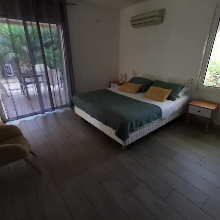 Saint Michel 아파트호텔