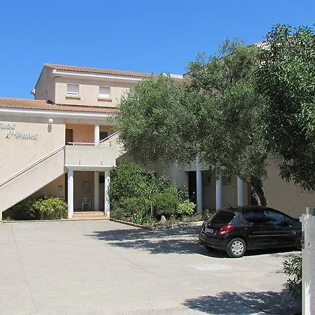 Hotel apartamentowy Saint Michel LʼÎle-Rousse