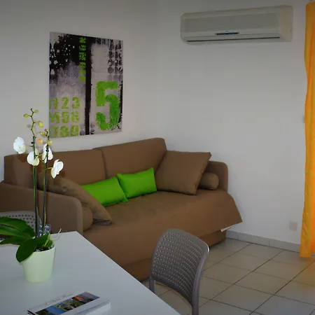 Apartahotel Résidence Saint Michel LʼÎle-Rousse