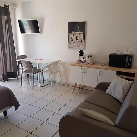 아파트호텔 Saint Michel LʼÎle-Rousse