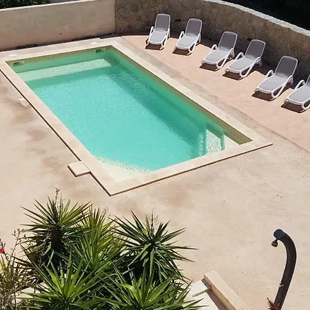 Saint Michel Aparthotel 3*