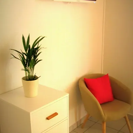Hotel apartamentowy Saint Michel LʼÎle-Rousse