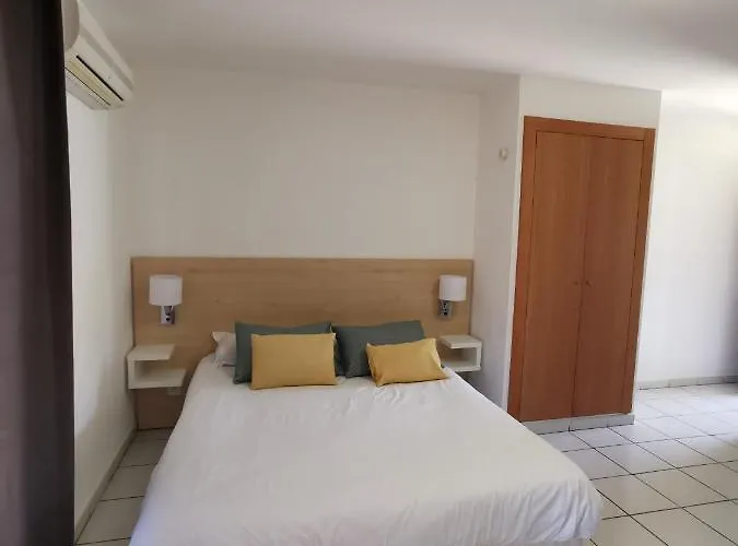 Saint Michel Aparthotel